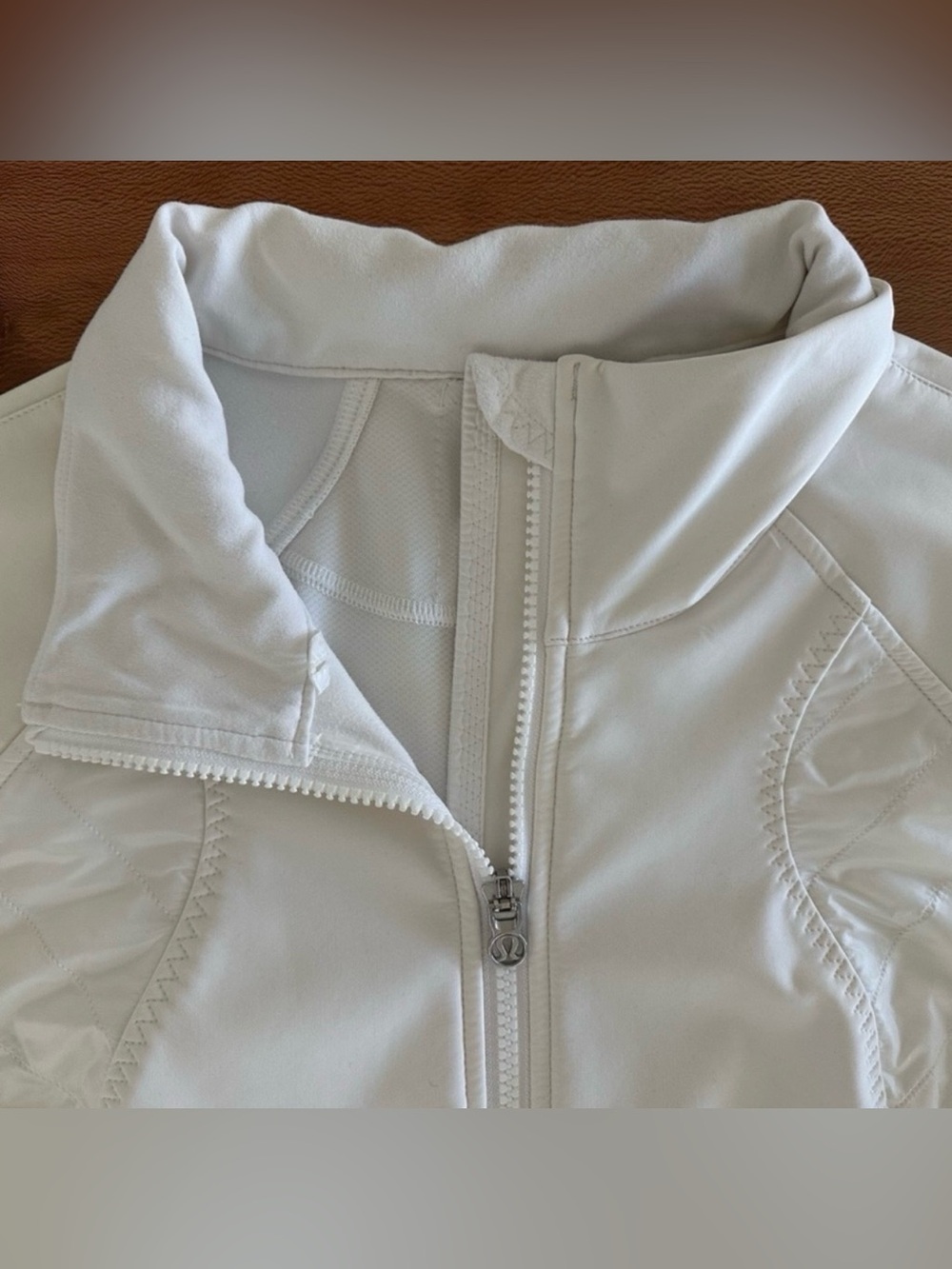 Lululemon Wind Runner Softshell Jacket Ruffle Detailing White | Size: 6 - Picture 7 of 16